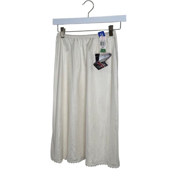 NEW old Stock VINTAGE Vanity Fair cream fashion slip Jordan Marsh SMALL - Picture 1 of 6